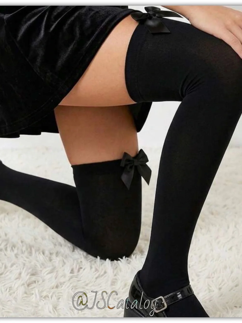 Black Bow-Accent Thighhigh Socks
